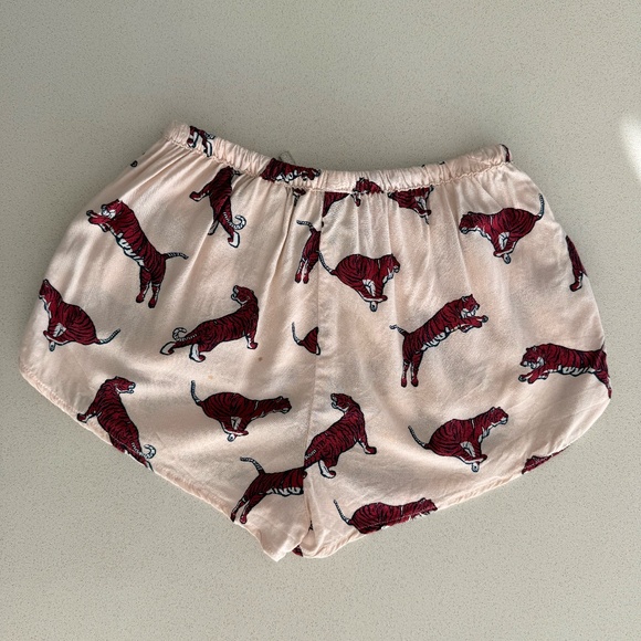 Light Pink Tiger Print Short Shorts - Picture 7 of 8